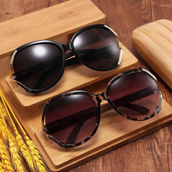 Солнцезащитные очки стиль моды бамбуковые дерево женщины способны металлические металлические комбинация негабаритная рама ретро -декоративные очки