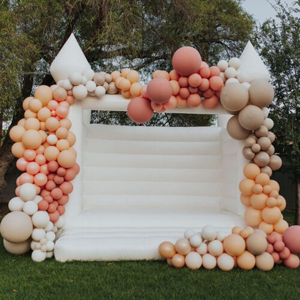 Casa di rimbalzo bianca gonfiabile all'aperto in PVC Bouncy Bouncy Moon Jumping Bouncer Wedding Jumper Uso commerciale per audit per bambini con velo