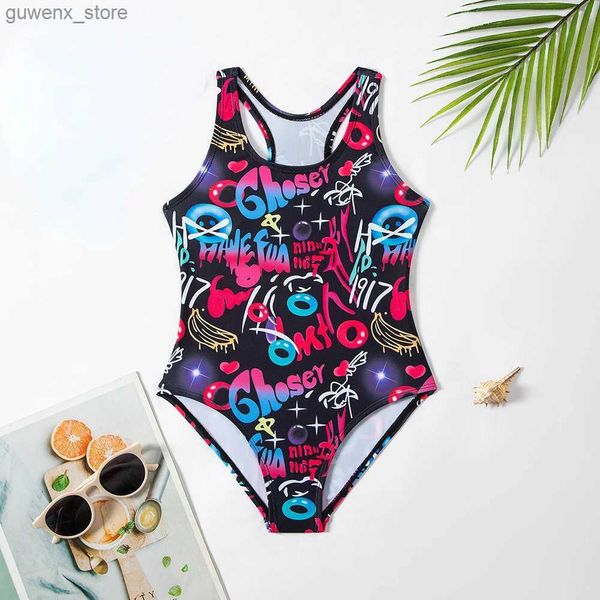 One-Pieces Coole Mädchen Dreieck einteilige Badeanzüge 6-14 Jahre Teen Girls Badebode Kinder Beachwear Badebekleidung mit Badekappe Y240412