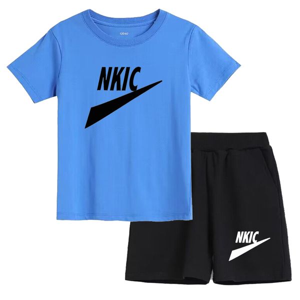 Summer 2 pezzi per bambini Lettere di marca Stampa di vestiti set per bambini Sport Style Tracksuits 100% Cotton Blue T-shirt and Shorts Boy and Girl Outfit Abit