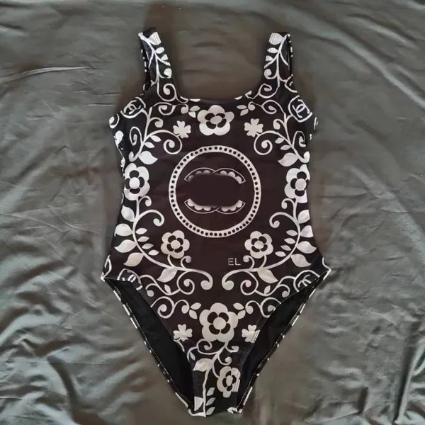 Terno de natação feminino camisola sexy roupas de banho sem costas backless jacutes trianguit hot swimsuit designer dacron swimsuits csd2404152-8