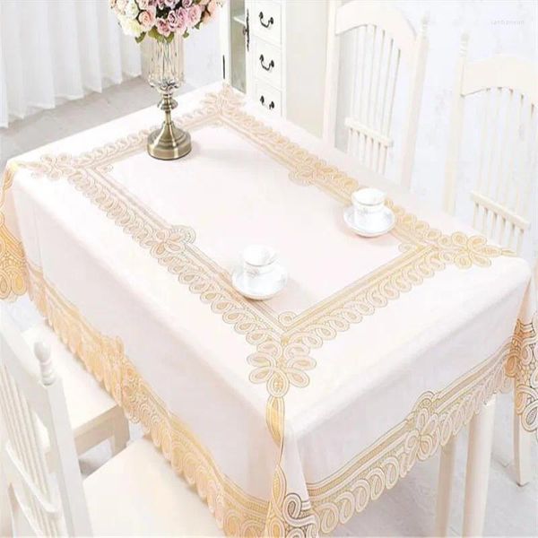 Panno da tavolo 135x180 cm Flower Royal Rose Golden Colore Golden PVC Copertina a prova di olio d'acqua PVC Copertura di alta qualità cucina di alta qualità