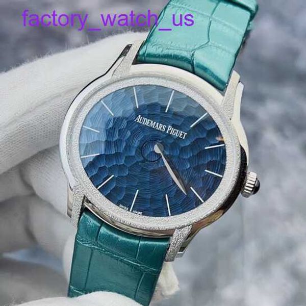 Знаменитые AP Forist Watch Millennium Series Womens 77266666BC Frost Gold Craft Blue Ripple Dial с однонаправленным дизайном.