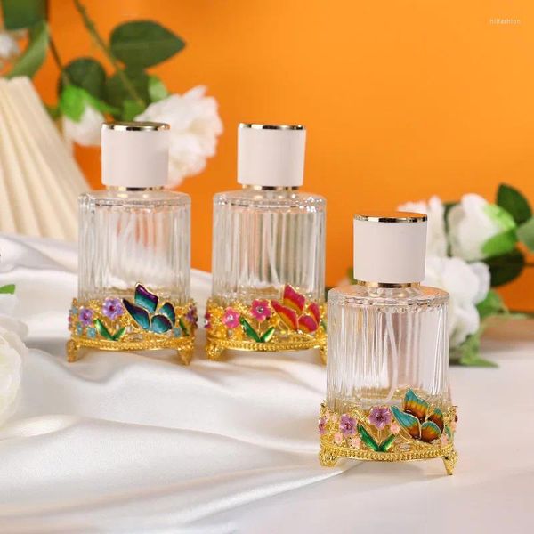 Garrafas de armazenamento 60 x Vintage Classic Delicate Texture Texture Butterfly esmalte o perfume artesanal 50ml Vidro de óleo essencial vazio