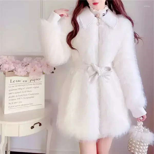 Frauenfell 2024 Winter weiße elegante Faux -Schichten Koreanischer Kragen dicke warme Reißverschluss Langarmtemperament