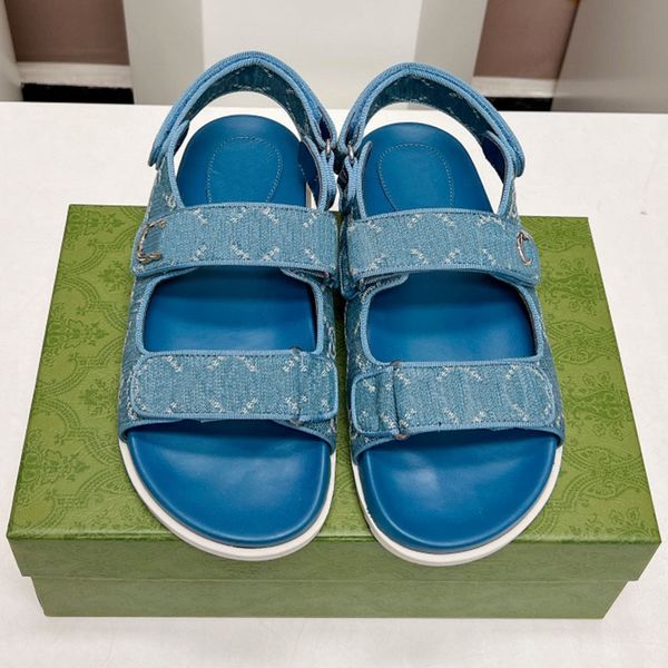 Sandalet mavi denim kadın slaytlar terlik yaz plaj sandal mektup baskı mavi tuval deri düz sandal iki kayış ayarlanmış düz katır üst kaliteli yaz ayakkabı