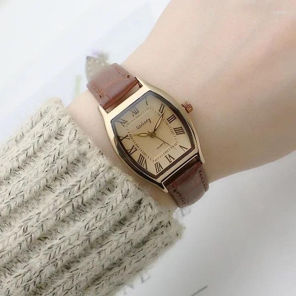 Armbanduhr beobachten Frauen kleine Damen Brown Retro Vintage Lederarmband Schwarz Quarz