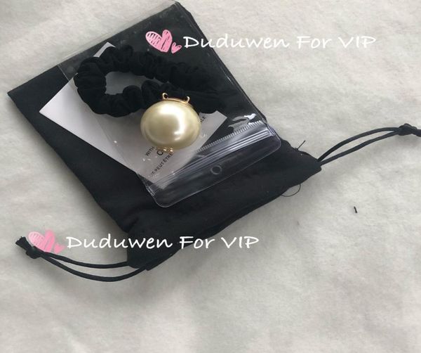 Favor favorita Bolsa de poeira de veludo e cartões Big Pearl Hairtie Silk Hand Party Fashion Hair Tie C Marks Duduvip6921284