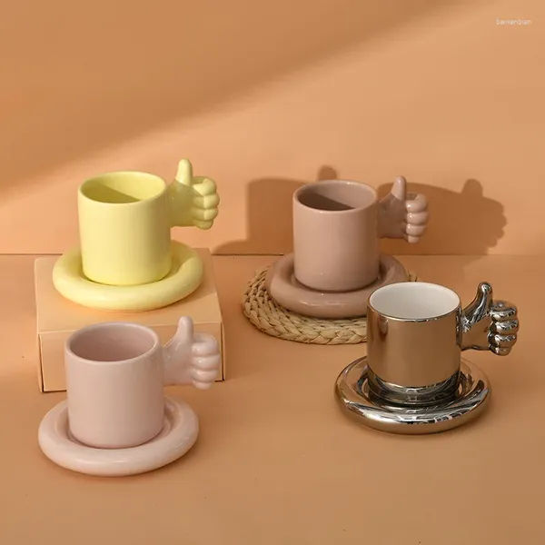 Tazze da 300 ml tazza di caffè in ceramica graziosa tazza di pollice con piattino per ufficio e casa creativa manico comodo latte da tè latte