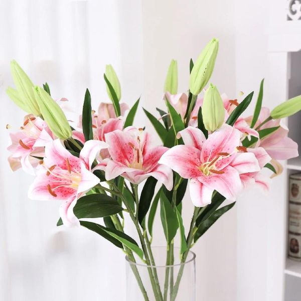 Dekoratif çiçekler simüle üç el hissi zambak düğün dekorasyonu ve bitkiler saksı