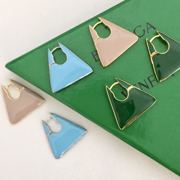 Ohrringdesignerin für Frauen Ohrringe Frauen Green Geometrische Emaille -Hoop -Dreieck mit Modebriefen Persönlichkeitsstud mit Originalbox
