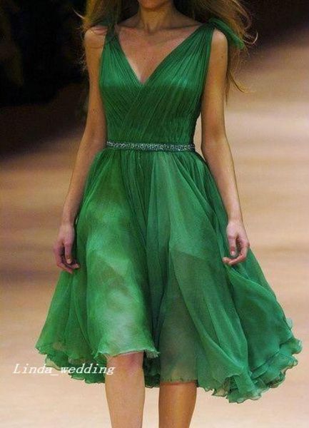 Derin V Boyun Zümrüt Yeşil Kokteyl Elbisesi Alexander M diz uzunluğu Şifon Boncuklu Resmi Parti Elbisesi8124786