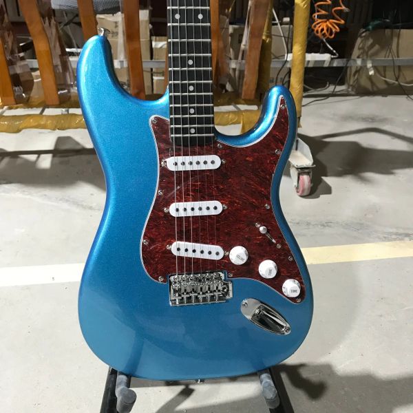 Guitarra de guitarra de guitarra de guitarra azul metálico cor corpo de basswood vermelho de tartaruga vermelha pickguard braço de pau -rosa de alta qualidade