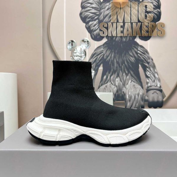 Оптовая дизайнер 3XL Sock Shoes Fashion Retros Мужчины Женщины воздухопроницаемые платформу кроссовки черная белая сетка спортивные спортивные обувь на открытом воздухе.