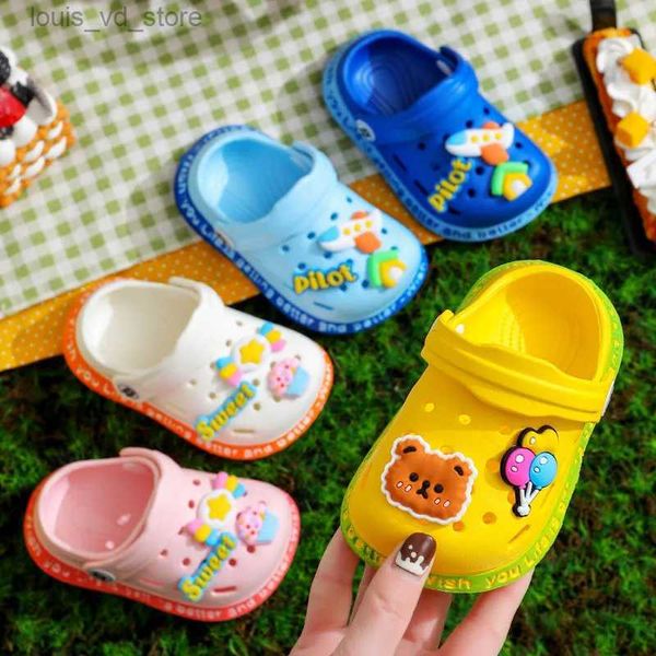 Sandalen Sommerbaby Schuhe Sandalen für Mädchen Jungen Mules Baby Girl Schuhe Cartoon Sandal Infantil Jungen Kindren Gartenschuhe Neue Produkte T240415