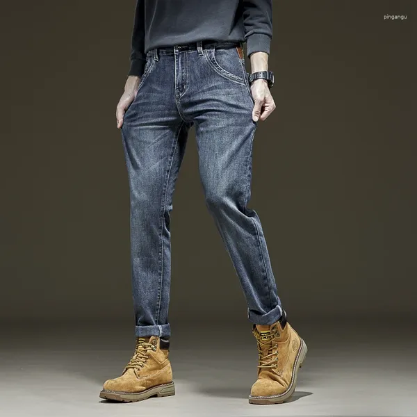 Jeans maschile 2024 Spring e Autumn Grey Straight Fit Young pantaloni da quattro stagioni