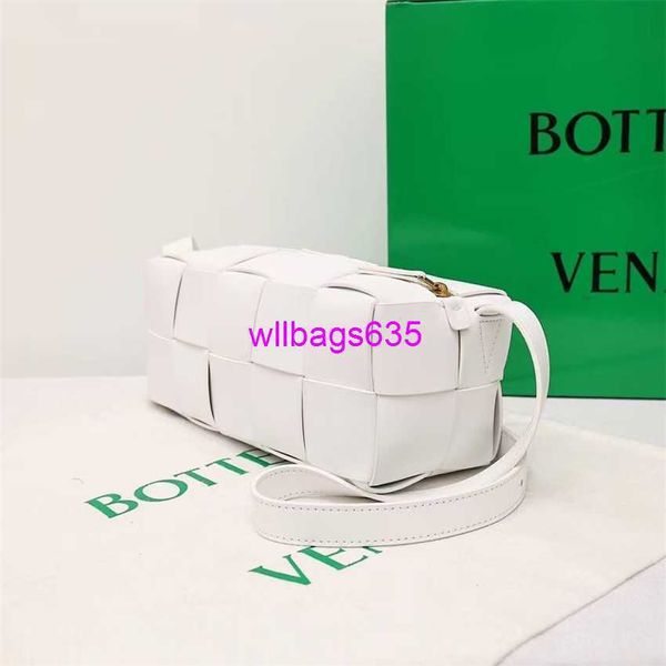 Bolsas de ombro de couro Bottegveneta Bolsas de designer de tijolos Mini -cassetes Saco de axrativa deslumbrante com alto valor estético em estético Splicing Cool Po tem logotipo hb9kqr