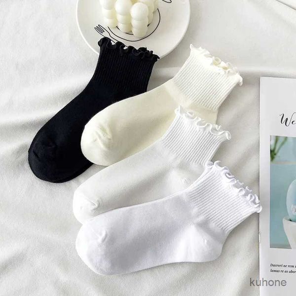 Socken Strumpfwatte aus Baumwolle Socken Frauen in Mode Sommer süße Kawaii Solid Luxus Koreanisch Japanische Rüschen Knöchel Mädchen Spring Schwarz weiße Mittelröhre