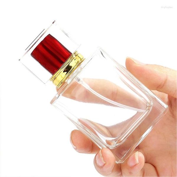 Speicherflaschen 40pcs 50 ml Sprühflasche Quadratglas nachfüllbarer leerer feiner Nebel Atomizer Parfüm Metallpumpe Kosmetische Behälter Reise