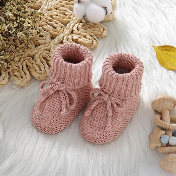 Erste Wanderer 0-18m Baby Girls Boys Schuhe Mode reine Farbe Handgefertigte Strickgeborene Infantil Krippe Bodenflocken Socken Weiche Bottom Booties