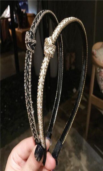 Nuovo fascia speciale Design Banca rotonda Rhinestones Slim Knit Belt Style con cravatta Whoop Whole2602736