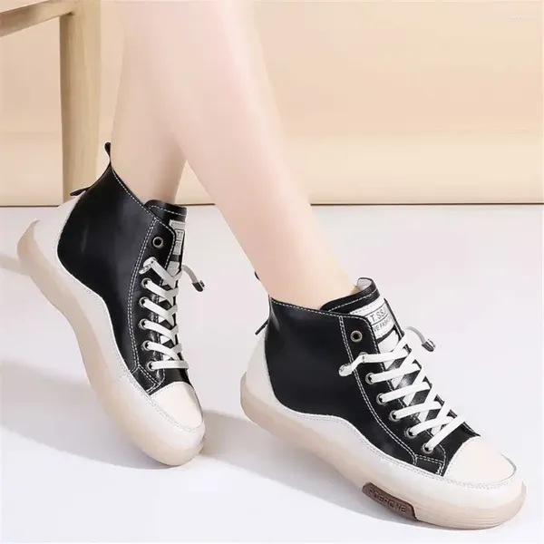 Scarpe casual caviglia scura primavera 2024 vulcanizzare sneakers kawaii donne sports bascket corse di lusso a base estera