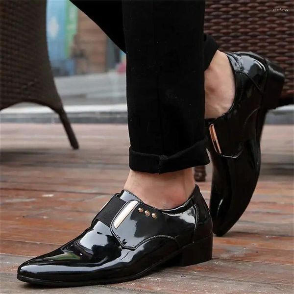 Scarpe eleganti mocassini stivali enormi uomini uomini eleganti sneaker piatte sneakers sfoggiano la china top comfort link vap funzionale