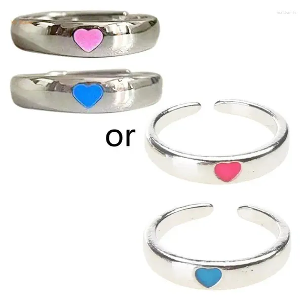 Anelli di cluster 2x Fashion Blue Love-Heart Luminous Ring for Women Fluorescent Glow in Dark Regolable Couple Regolable Finger Jewelry