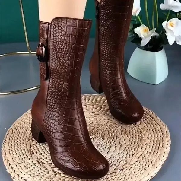 per donne cowboy 600 scarpe invernali in vetro in finta fux stivali da donna retrò stivali caviglia caviglia western western peluche botas de mujer 240407 s