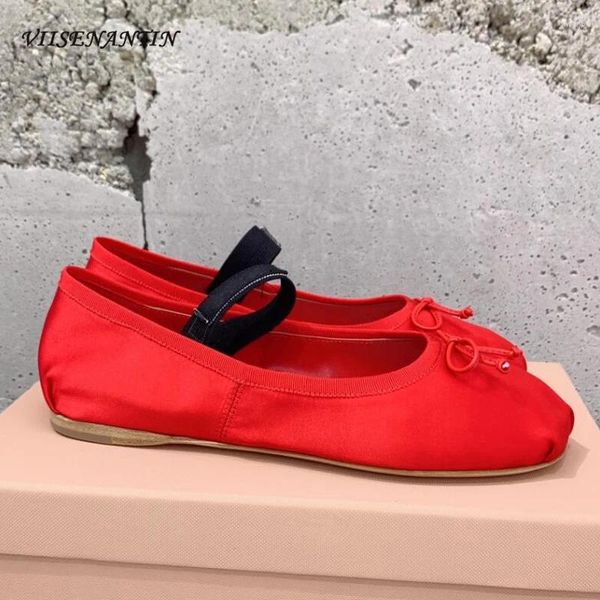 Scarpe casual Design classico Balletto Flat Women Silk Bowtie Slip on Elastic Bande Ballerinas Spring Summer Toe Sweet Girl Girl Shoe Muli