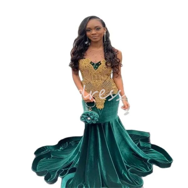 Vestidos de baile verdes de esmeralda deslumbrantes com ouro de diamante dourado elegante sereia de veludo e vestido de noite para mulheres negras