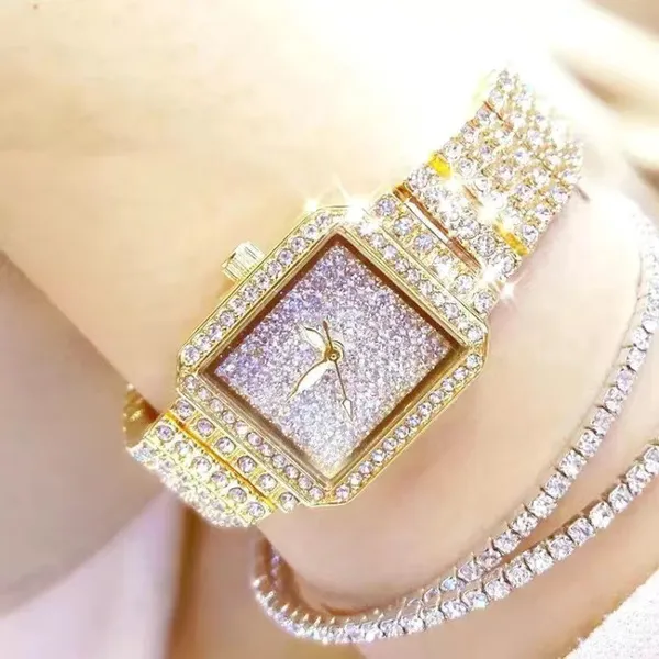Relógio de diamante Mulheres Moissanite Watch Designer Iced Out Gift Retângulo redonda Irmã Shining Stone Elegante Hip Hop Fashion Watches