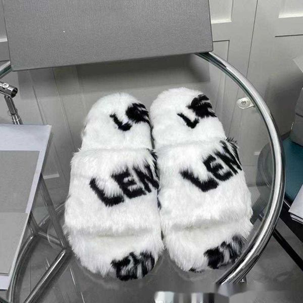 Slippers feminino Fluffy Slippers New Slippers Fashion Wear Home Flops com sandálias Cap confortável Luxo suave