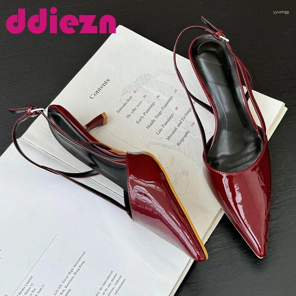 Kleiderschuhe weibliche Sandalen Wein Red Fashion Heels Schuhe Frauen Pumpen Slingbacks Spitze Zehenschnalle Gurt Damen Damen