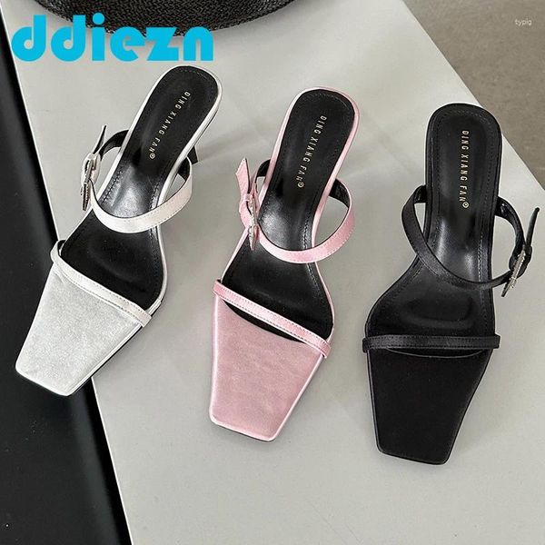 Kleiderschuhe 2024 Damen High Heels Schuhe Schieberie in Frauen Pumpen Seiden weibliche modische rosa flache Hausschuhe