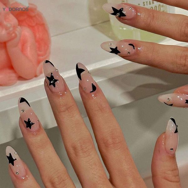 24 pcs Mandelpresse auf Y2K Star Diamond Designs coole Mädchen nackte Farbe gefälschte Nägel für Frauen Fukk Cover false Nagelspitzen