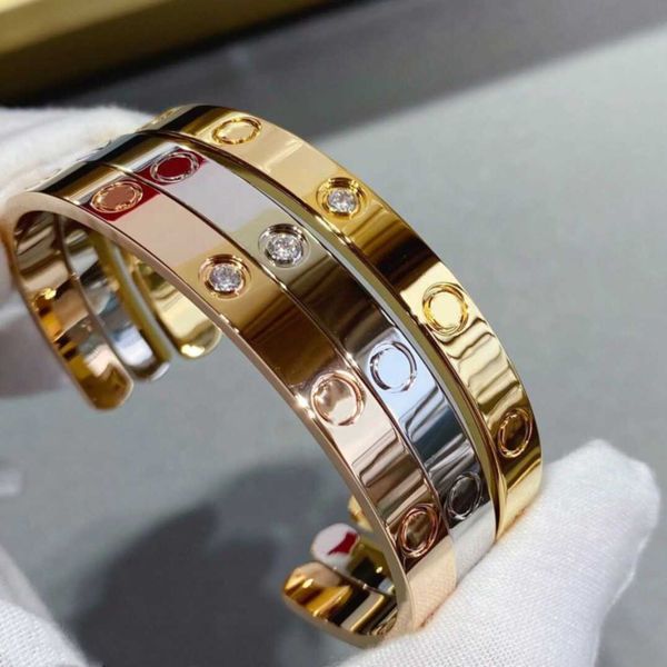 Высококачественные роскошные браслеты шириной 6 мм с открытым размером с одним блестящим алмазом хорошо отполированным разноцветным цветом 316L из нержавеющей стали винт любовного