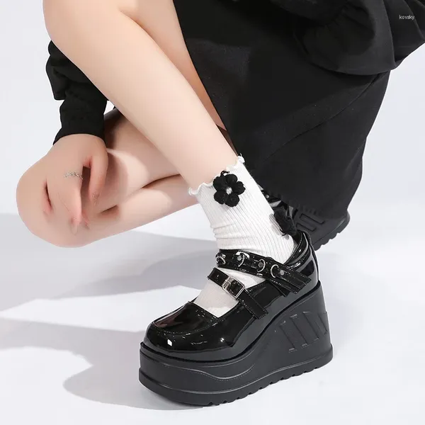 Scarpe eleganti cuneo tacco alto mary jean 2024 primavera estate nera rotonda punk punk pompe caviglia fibbia graziosa più dimensioni