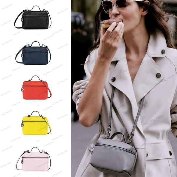 Tasarımcı Paris makyaj çantaları deri mini totes kozmetik kılıflar kadınlar küçük shoudler çanta lüks kadın çanta çanta debriyaj çantaları crossbody çanta