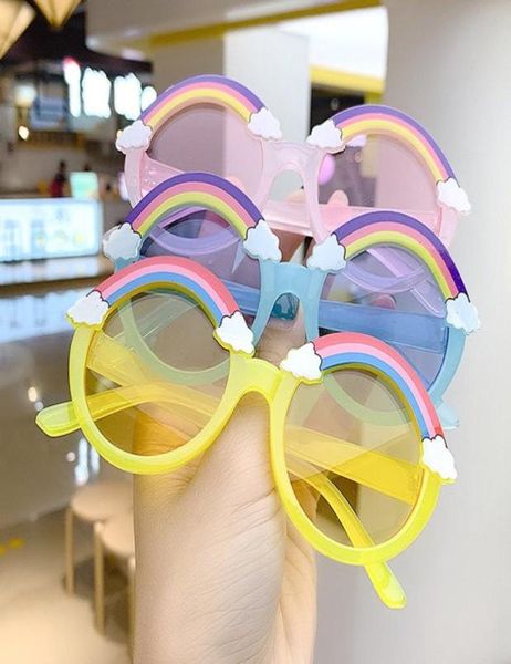 Óculos de sol fofos arco -íris colorido quadro transparente Kids Sun Glasses UV400 para meninos meninas 6 cores Whole3340692
