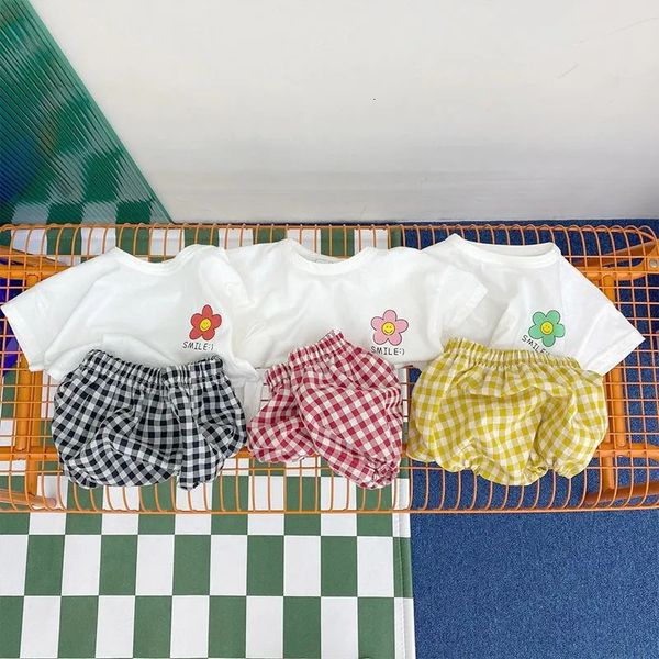 Blumen T-Shirt Plaid Shorts Sommer Kinder Anzug Jungen und Mädchen Kinder Kleidung 2 Piece Set Kleinkindkostüm Kurzarm Set 240416