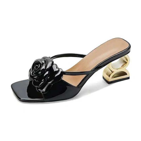 Terlik Camellia Terlik Fantezi Yaz Giyim 2024 Yumuşak Deri Yenileme Dantel Sandalet Açık Ayak parmağı Yarı Çeken Kadınlar J240416