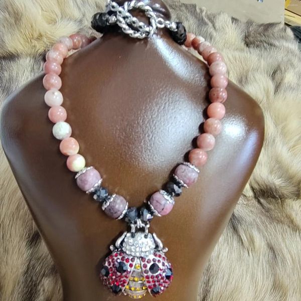 Kolye Kolyeleri Moda Trendleri Retro Tatlı Romantik Pembe Turkuaz El Yapımı Boncuklu Şık Rhinestone Sevimli Böcek Atmosfer