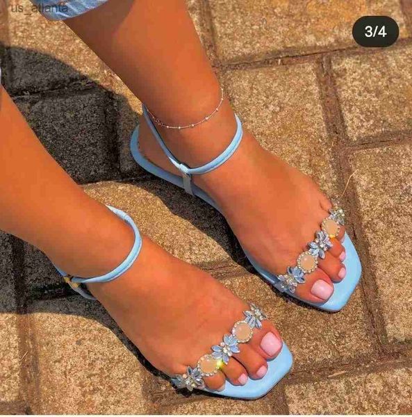 Sandálias 2024 Sapatos femininos de baixo plano zapatos para mujer moda grande tamanho 36-43 flor de borboleta strol