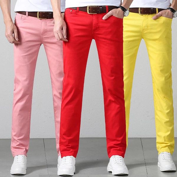 Jeans maschili a colore solido rosso giallo blu rosa tratto blu coreano in cotone casual denim pantaloni maschi all-match