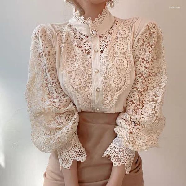 Kadın bluzları beyaz uzun kollu inci düğmesi hırka gömlek bahar yaz kadınlar seksi kanca çiçek içi boş bluz dantel ağ üstü