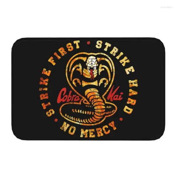 Teppiche personalisierte Vintage Cobra Kai Mat Anti-Schlupf Der Karate Kid Streik zuerst hart ohne Mercy Küchenbad Schlafzimmer Teppich Teppich