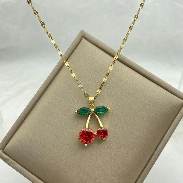 Collane a pendente in acciaio inossidabile oro con zirconi Collana di ciliegia rossa negli accessori ebraici della moda
