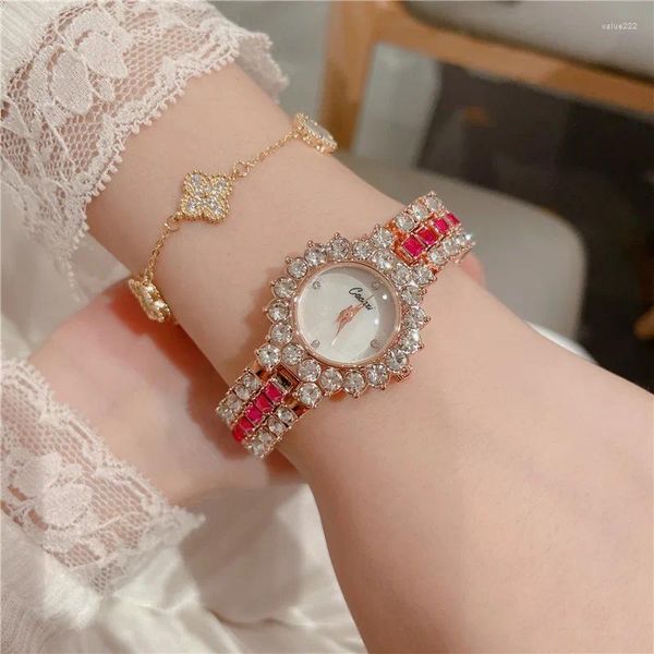 Armbanduhr Womens Armband Uhren Fashion Ladies Square Watch Full Diamond Quartz Clcok Legierung Casual Vintage Armbanduhr Accessoires