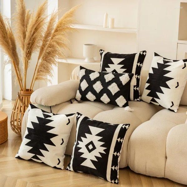 Pillow Style Black and White bordado capa geométrica Passagem de sofá de decoração em casa